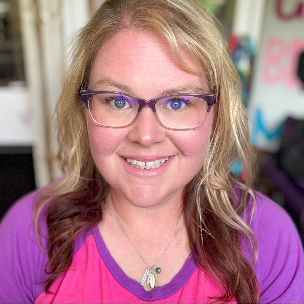 Meet your Posher, Christine AKA GeekBeautyMom